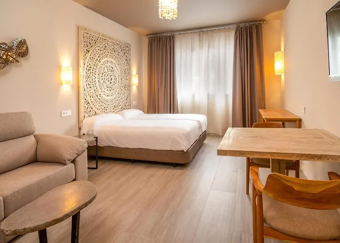 Apartamentos Sevilla Este By Qhotels